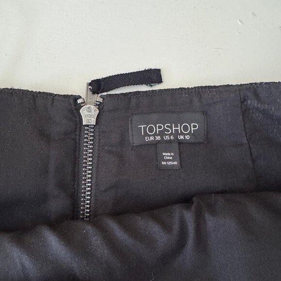 Topshop Black mini skirt, size 6 - Picture 3 of 5